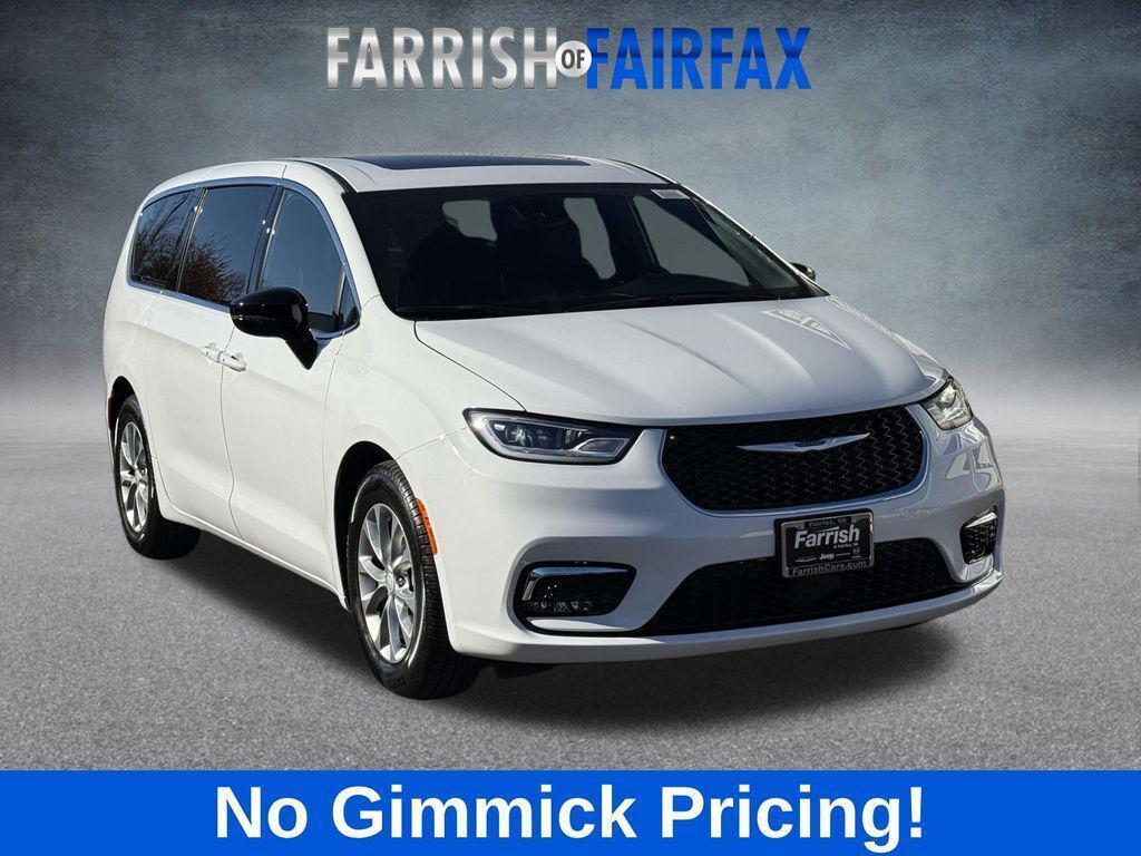 new 2026 Chrysler Pacifica car, priced at $40,443