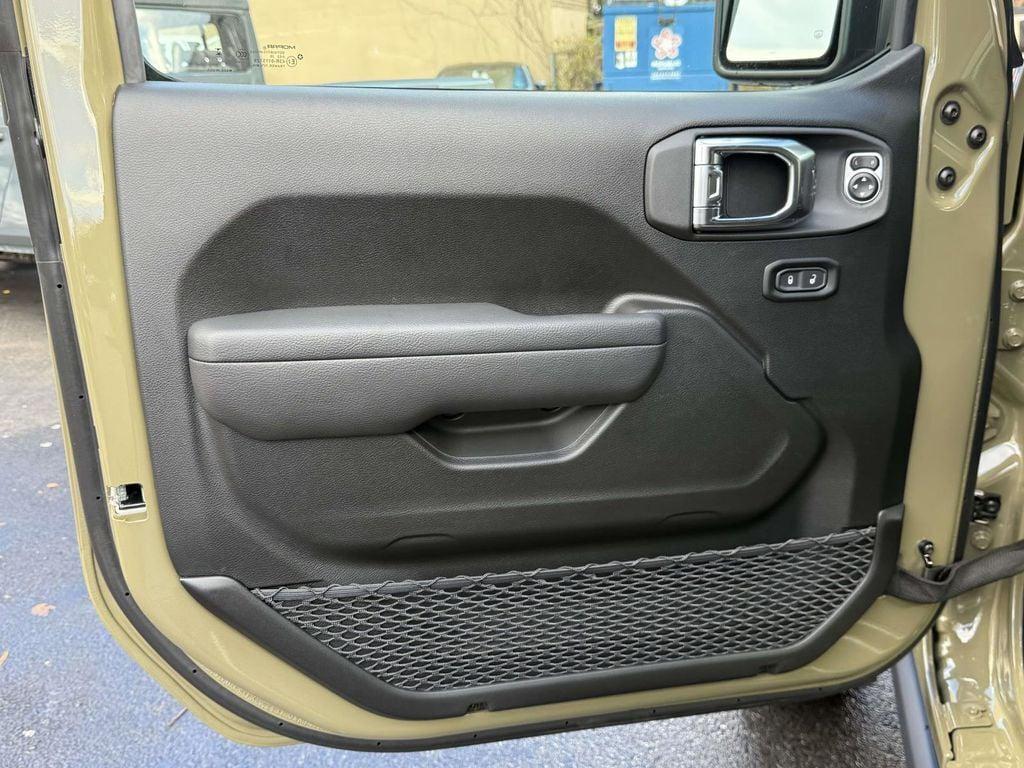 new 2026 Jeep Gladiator car, priced at $46,572