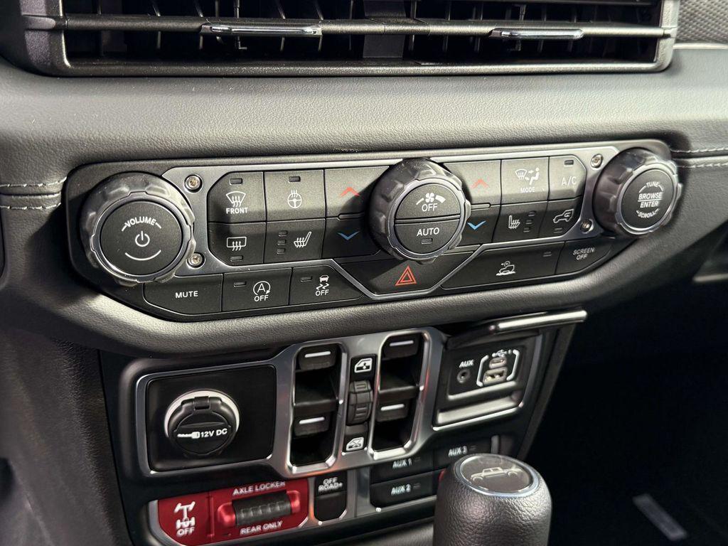 new 2026 Jeep Gladiator car, priced at $48,818