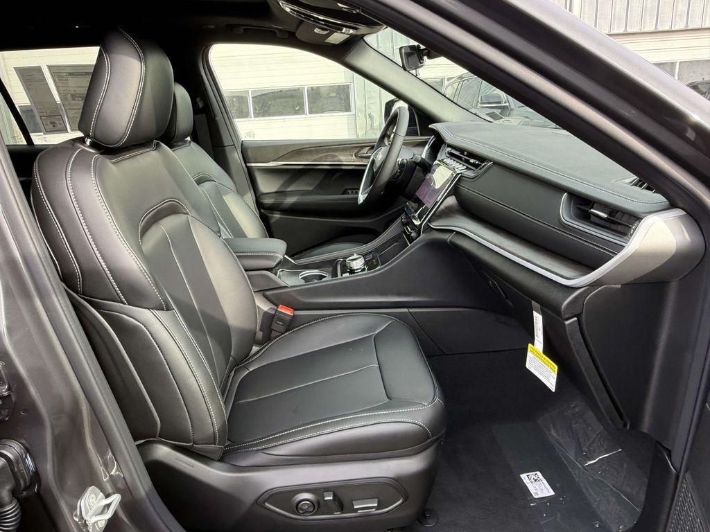 new 2025 Jeep Grand Cherokee L car, priced at $43,820