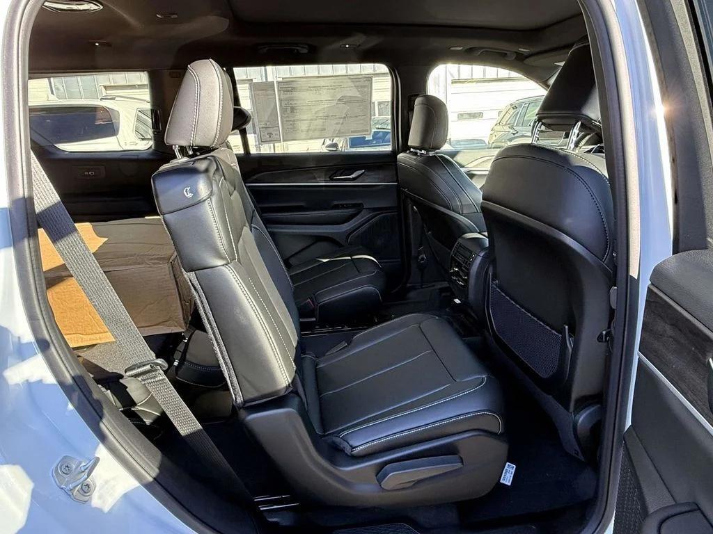 new 2025 Jeep Grand Cherokee L car, priced at $44,183