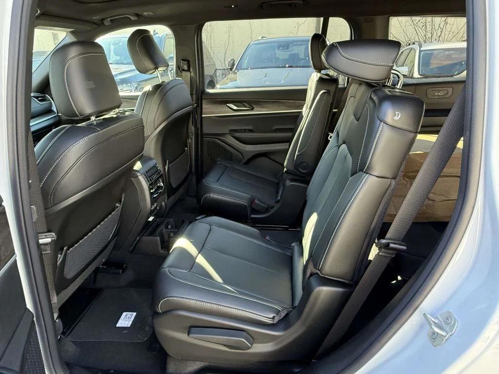 new 2025 Jeep Grand Cherokee L car, priced at $44,183