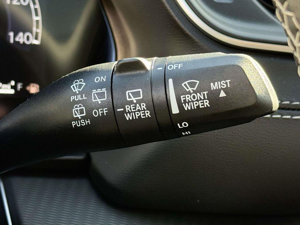 new 2025 Jeep Grand Cherokee car, priced at $37,205