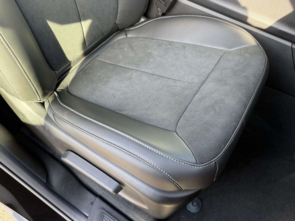 new 2025 Jeep Grand Cherokee car, priced at $37,205