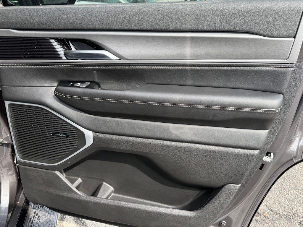 new 2026 Jeep Grand Wagoneer car, priced at $65,360