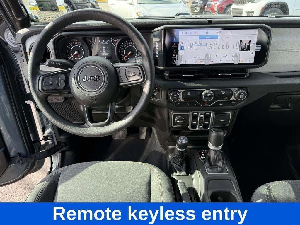 new 2026 Jeep Gladiator car, priced at $36,521