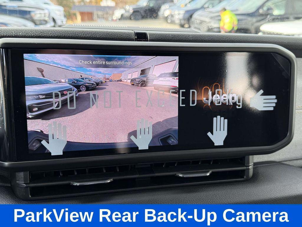 new 2026 Jeep Gladiator car, priced at $36,521