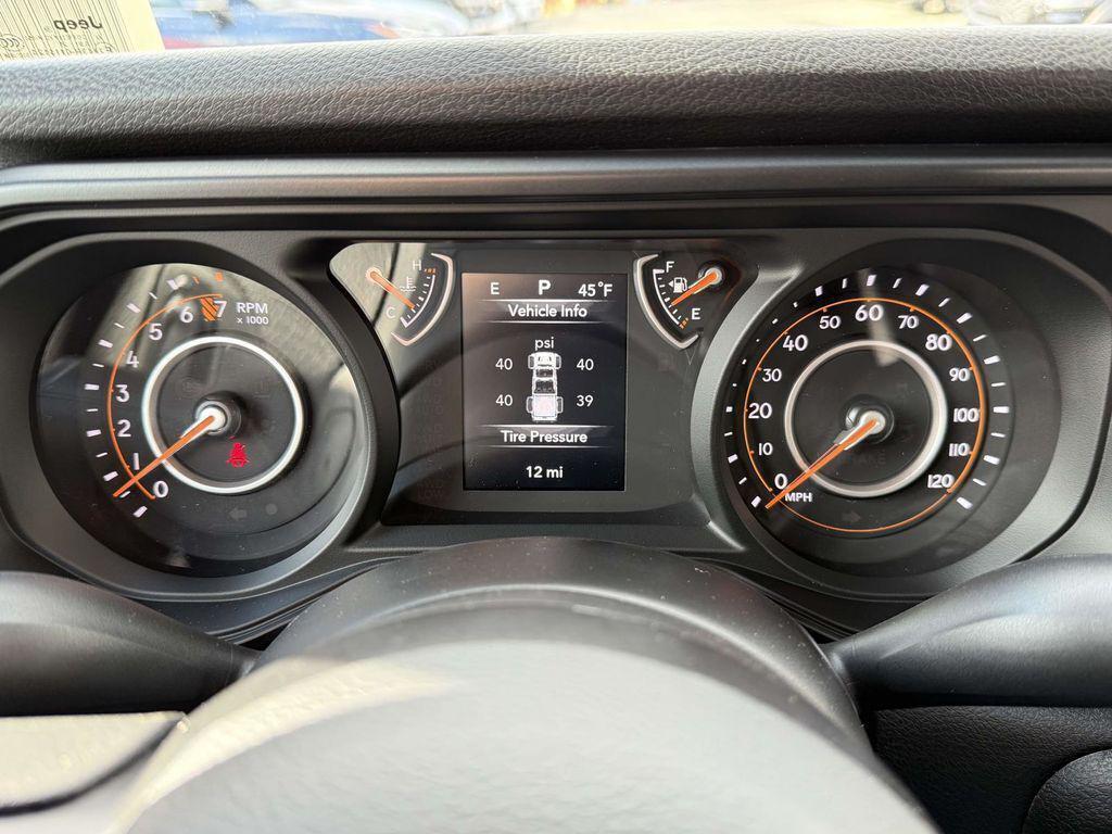 new 2026 Jeep Gladiator car, priced at $36,521