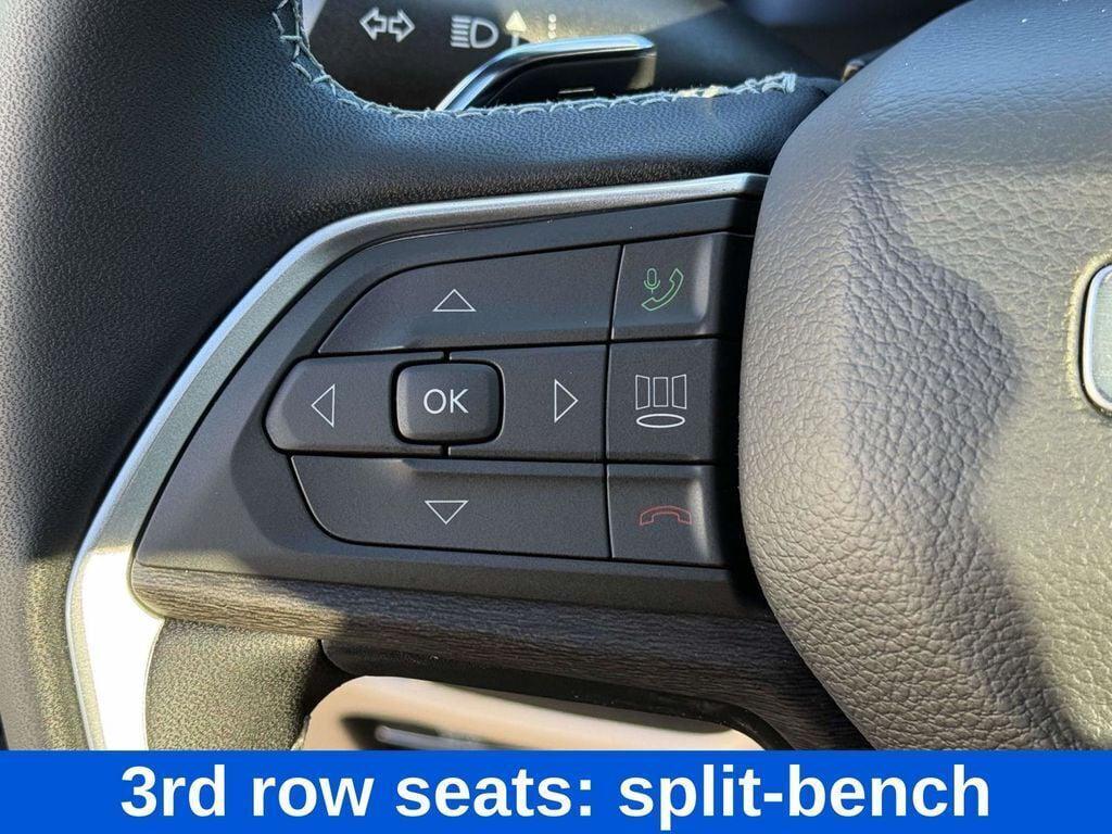 new 2025 Jeep Grand Cherokee L car, priced at $41,467