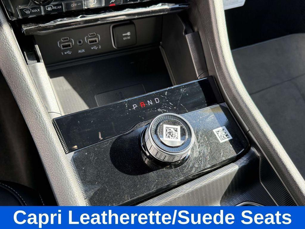 new 2025 Jeep Grand Cherokee car, priced at $37,205