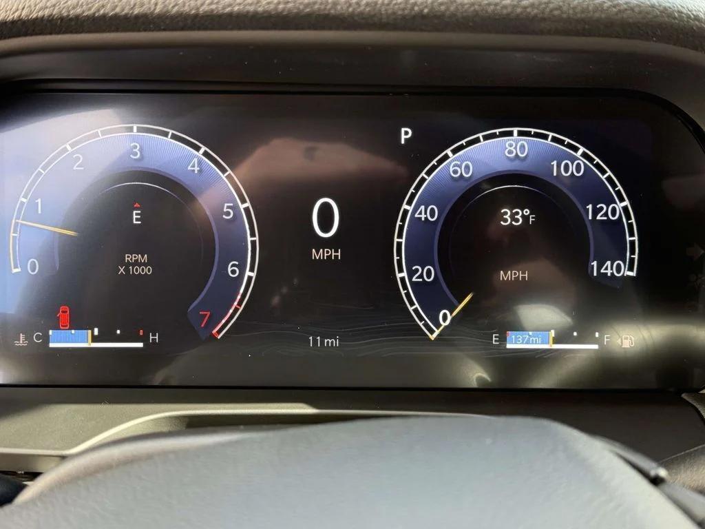 new 2025 Jeep Grand Cherokee car, priced at $37,205