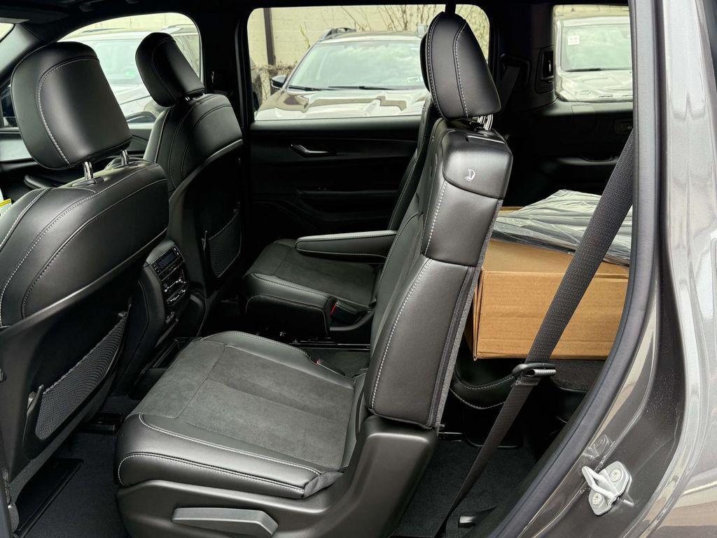 new 2025 Jeep Grand Cherokee L car, priced at $39,165