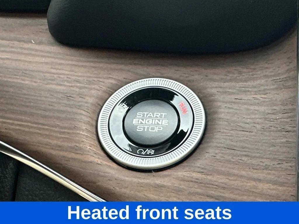 new 2025 Jeep Grand Cherokee car, priced at $54,020