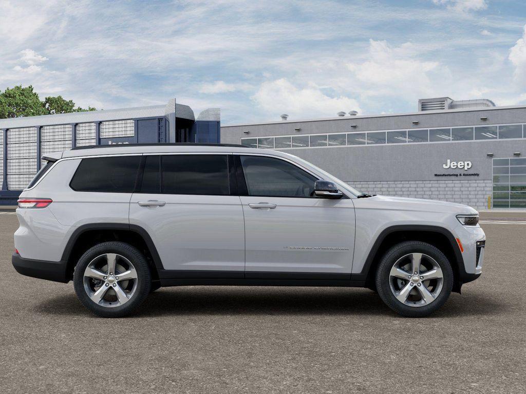 new 2026 Jeep Grand Cherokee L car, priced at $46,111