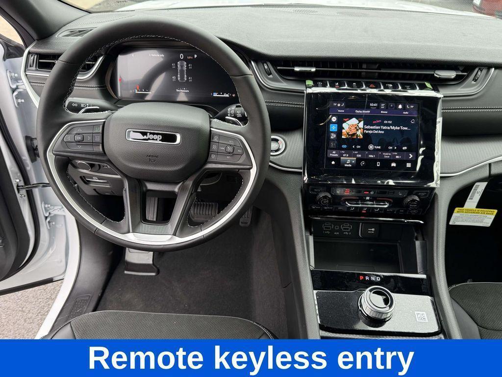 new 2025 Jeep Grand Cherokee car, priced at $36,669