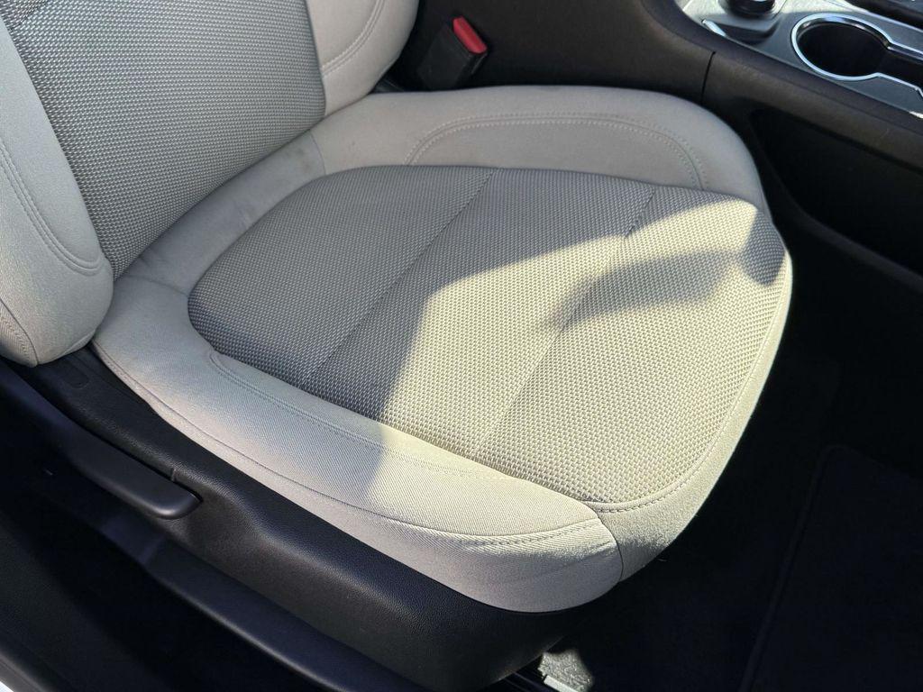 used 2023 Chevrolet Traverse car, priced at $22,900