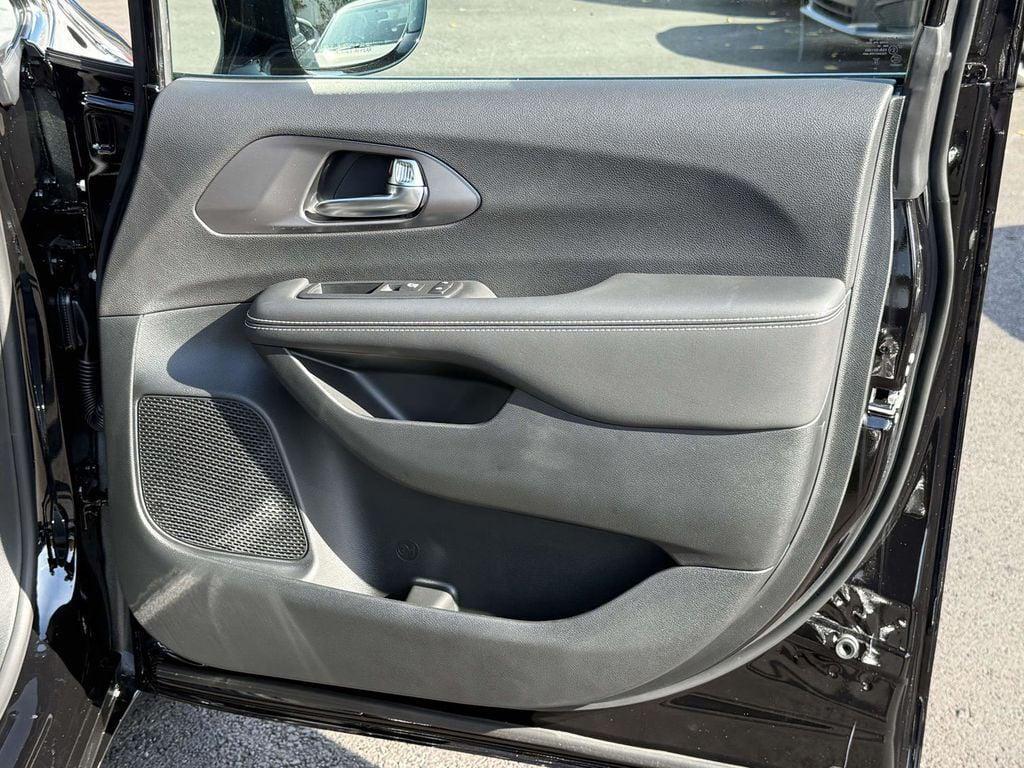 new 2026 Chrysler Pacifica car, priced at $37,014