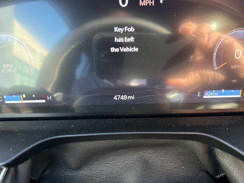 used 2025 Jeep Grand Cherokee car, priced at $39,000