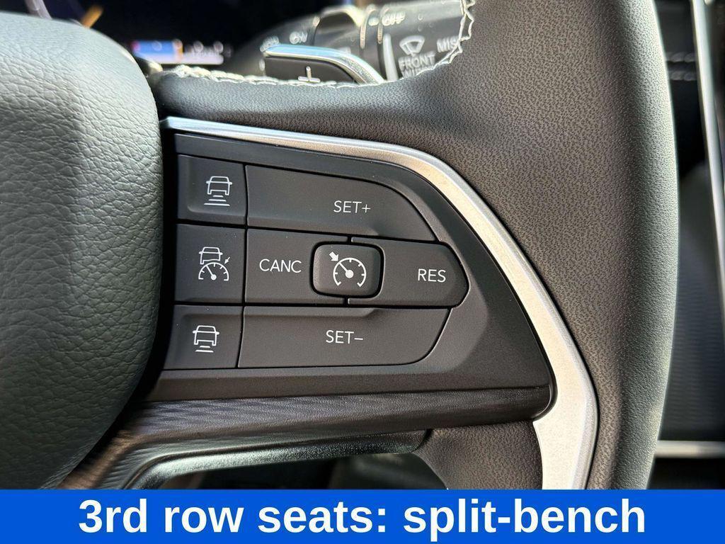 new 2025 Jeep Grand Cherokee L car, priced at $38,915