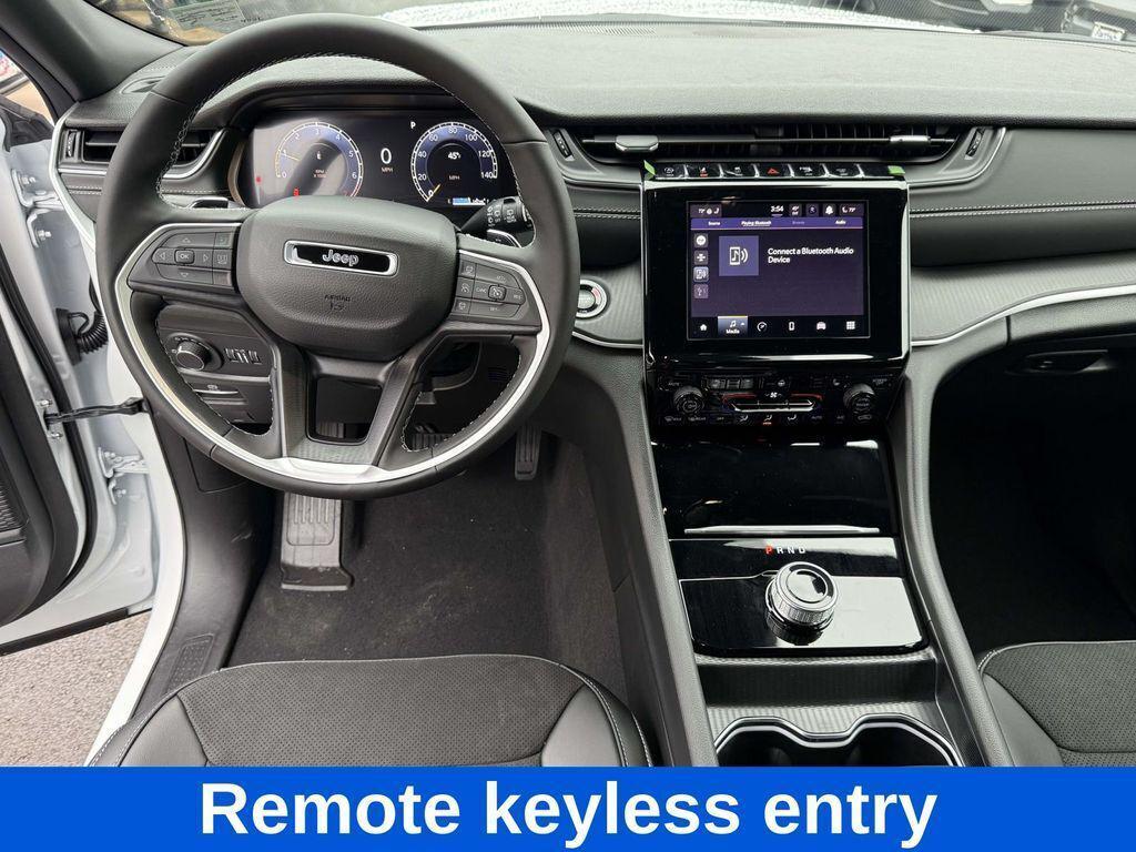 new 2025 Jeep Grand Cherokee L car, priced at $38,629