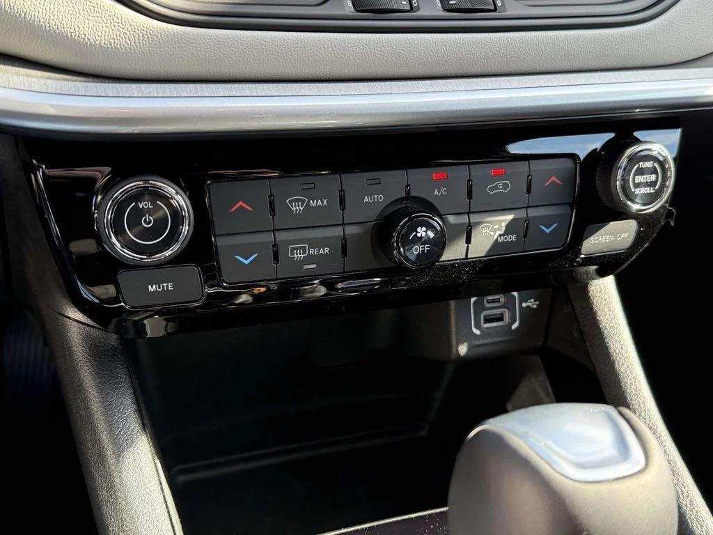 new 2026 Jeep Compass car, priced at $29,727