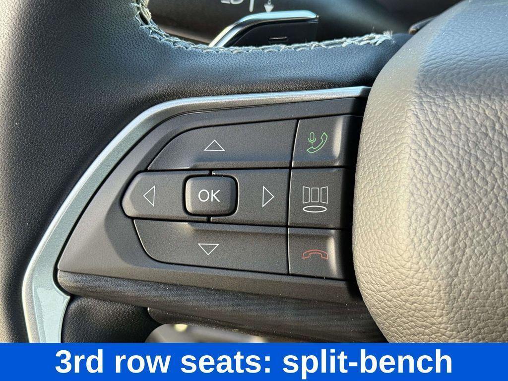 new 2025 Jeep Grand Cherokee L car, priced at $38,629