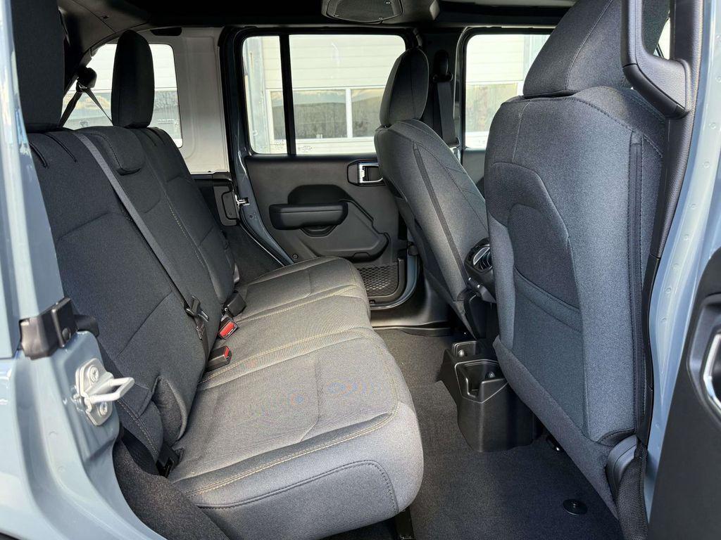 new 2026 Jeep Wrangler car, priced at $47,075