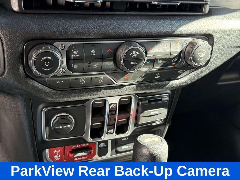 new 2026 Jeep Wrangler car, priced at $47,075