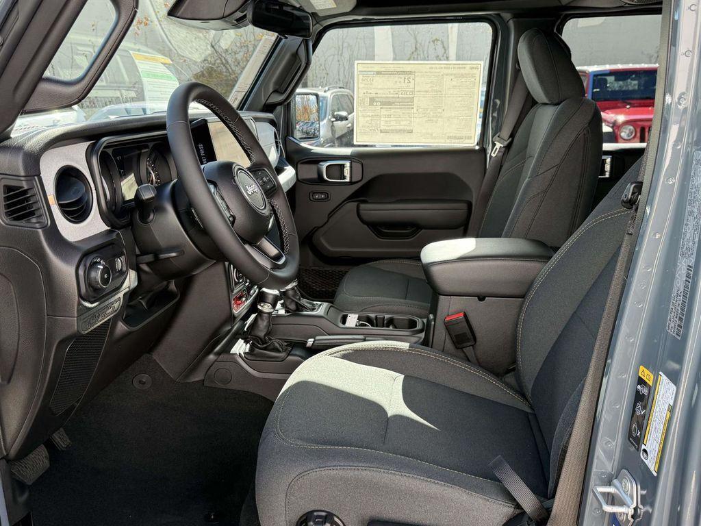 new 2026 Jeep Wrangler car, priced at $47,075
