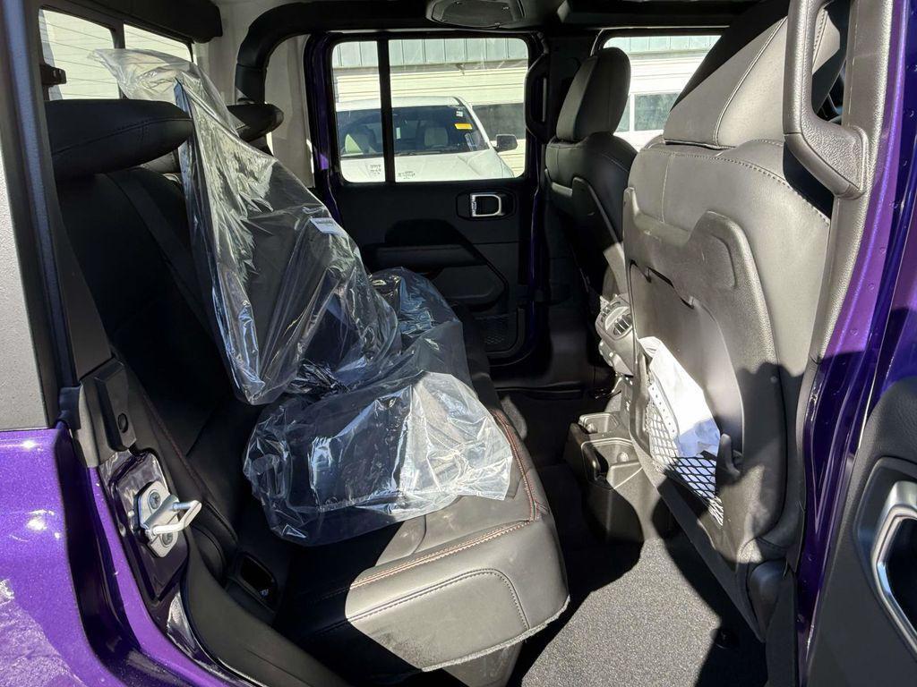 new 2026 Jeep Gladiator car, priced at $52,398