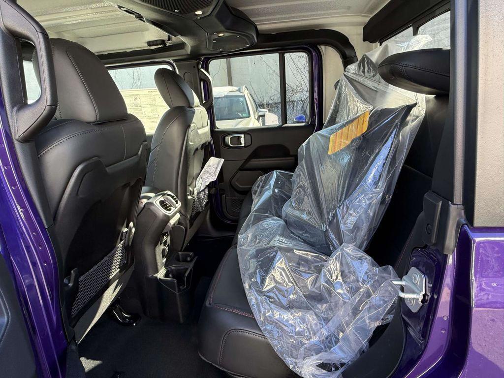 new 2026 Jeep Gladiator car, priced at $52,398