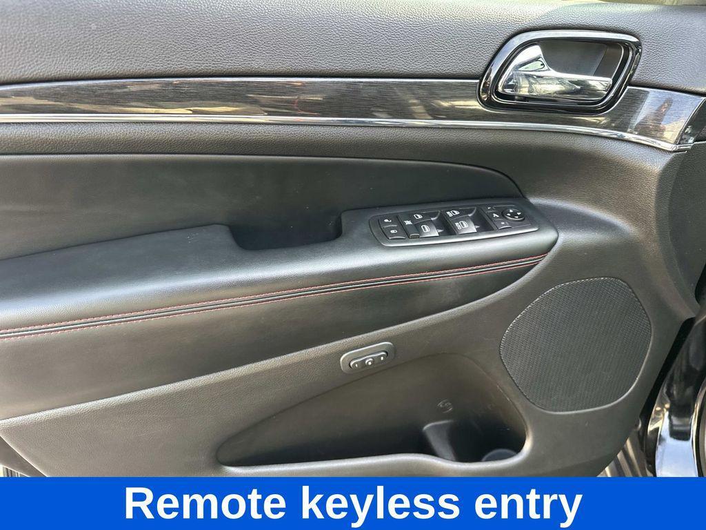 used 2020 Jeep Grand Cherokee car, priced at $27,000