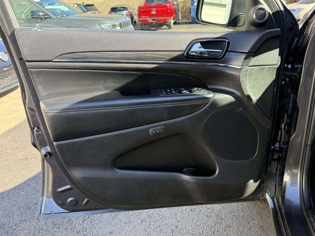 used 2021 Jeep Grand Cherokee car, priced at $21,995