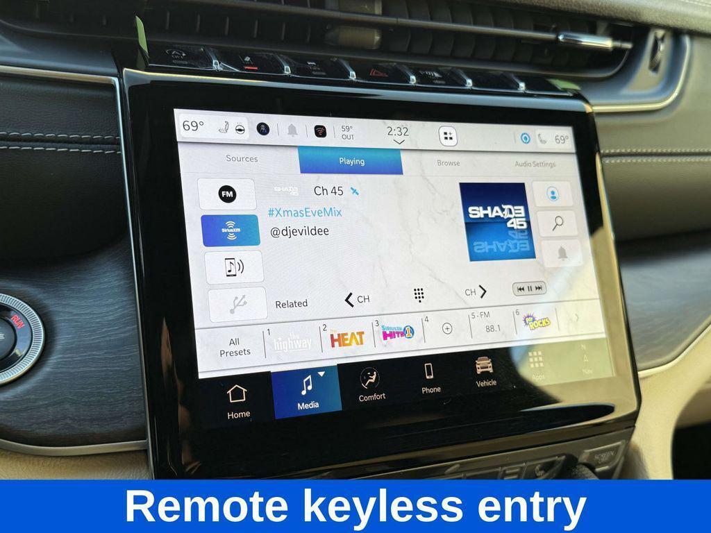 new 2025 Jeep Grand Cherokee L car, priced at $40,931