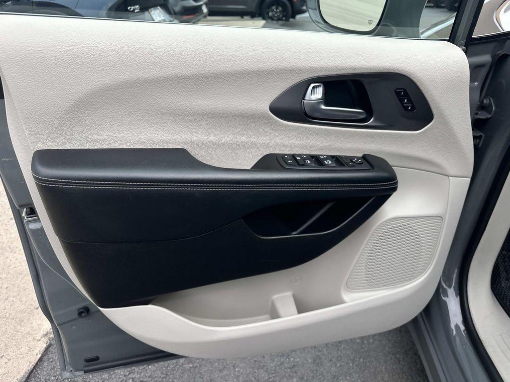 used 2022 Chrysler Pacifica car, priced at $18,995