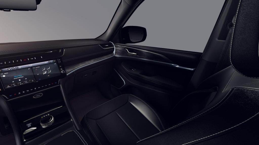 new 2026 Jeep Grand Cherokee L car, priced at $55,580