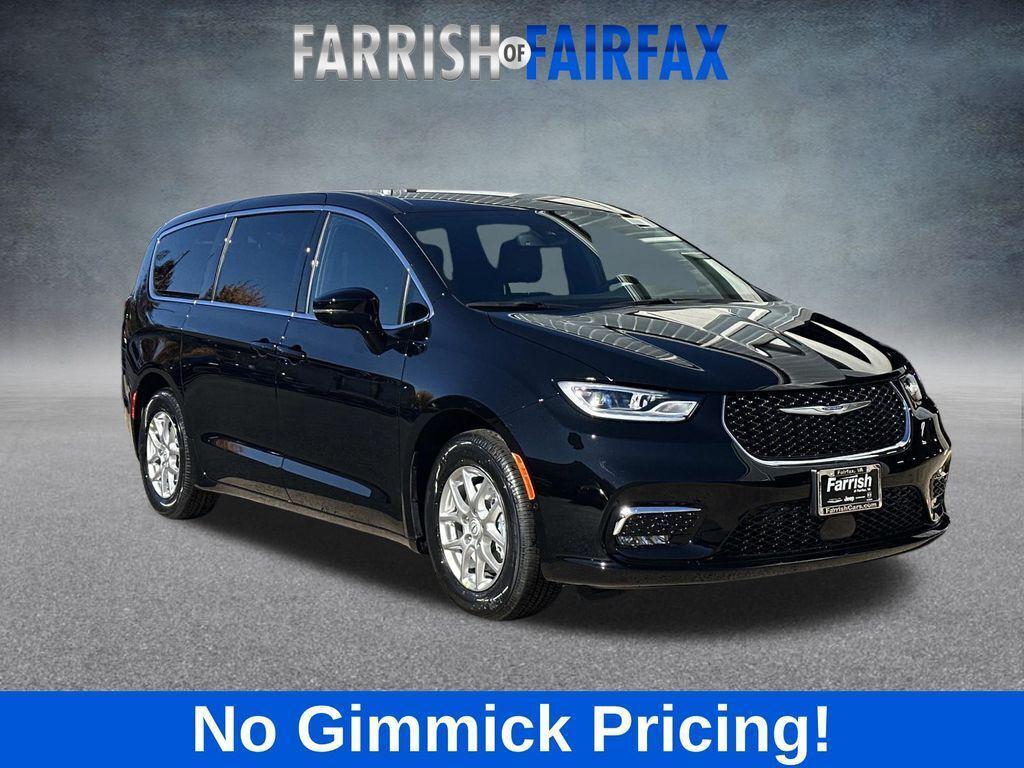 new 2026 Chrysler Pacifica car, priced at $37,014