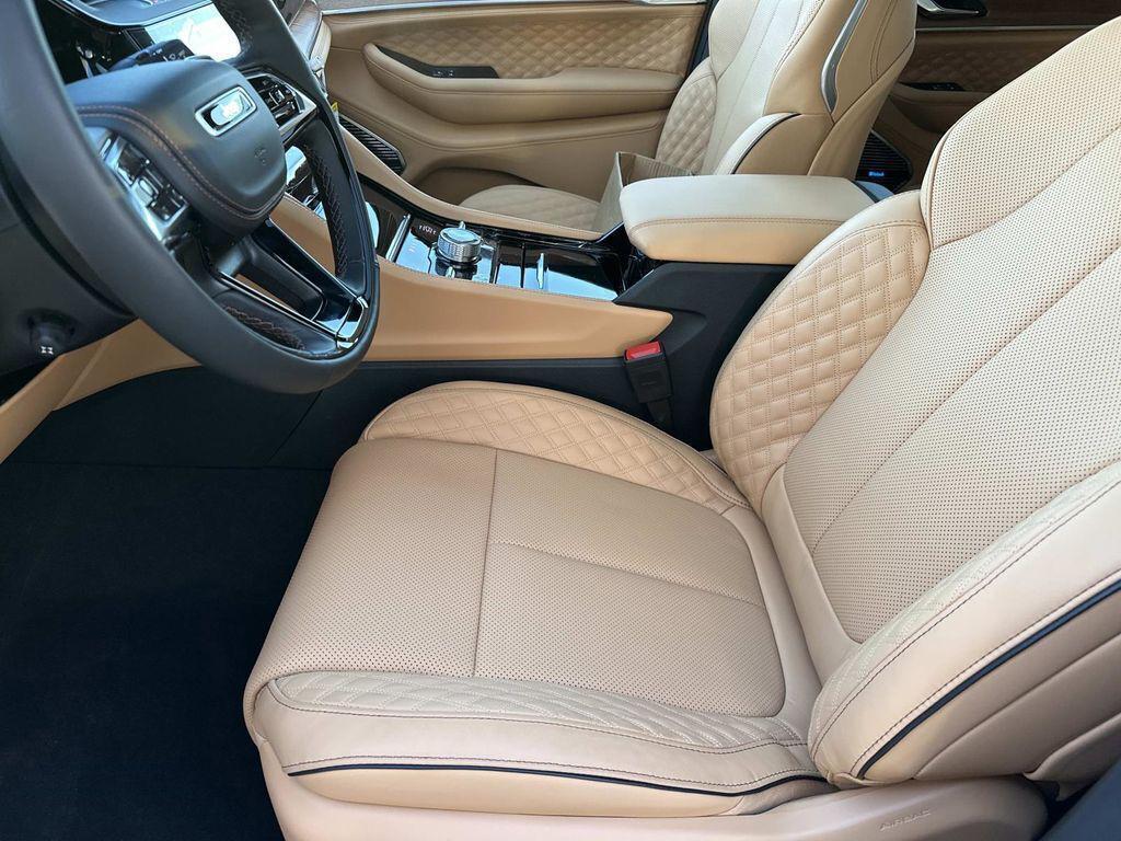 new 2026 Jeep Grand Cherokee L car, priced at $59,077