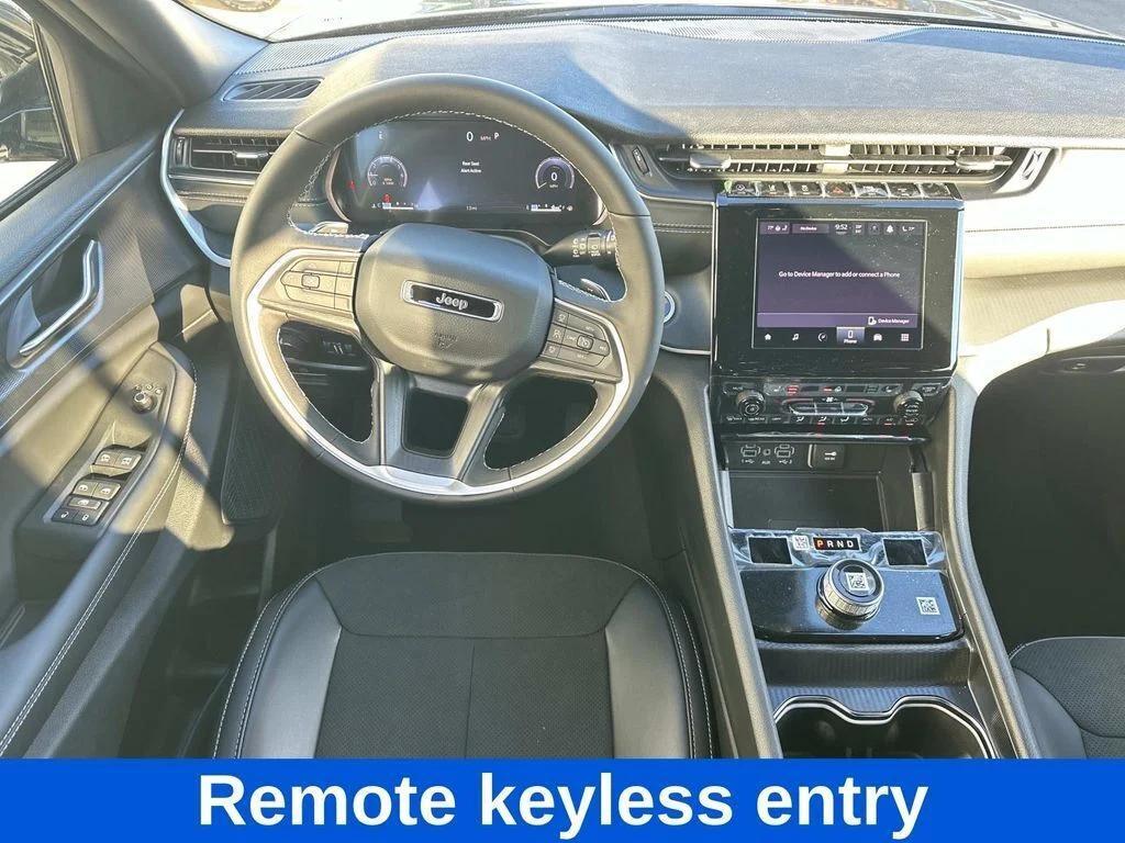 new 2025 Jeep Grand Cherokee car, priced at $34,455