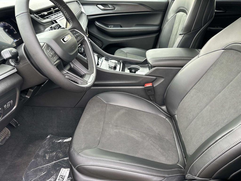 new 2025 Jeep Grand Cherokee L car, priced at $38,915