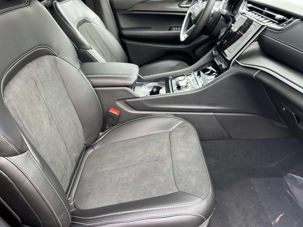 new 2025 Jeep Grand Cherokee L car, priced at $38,915