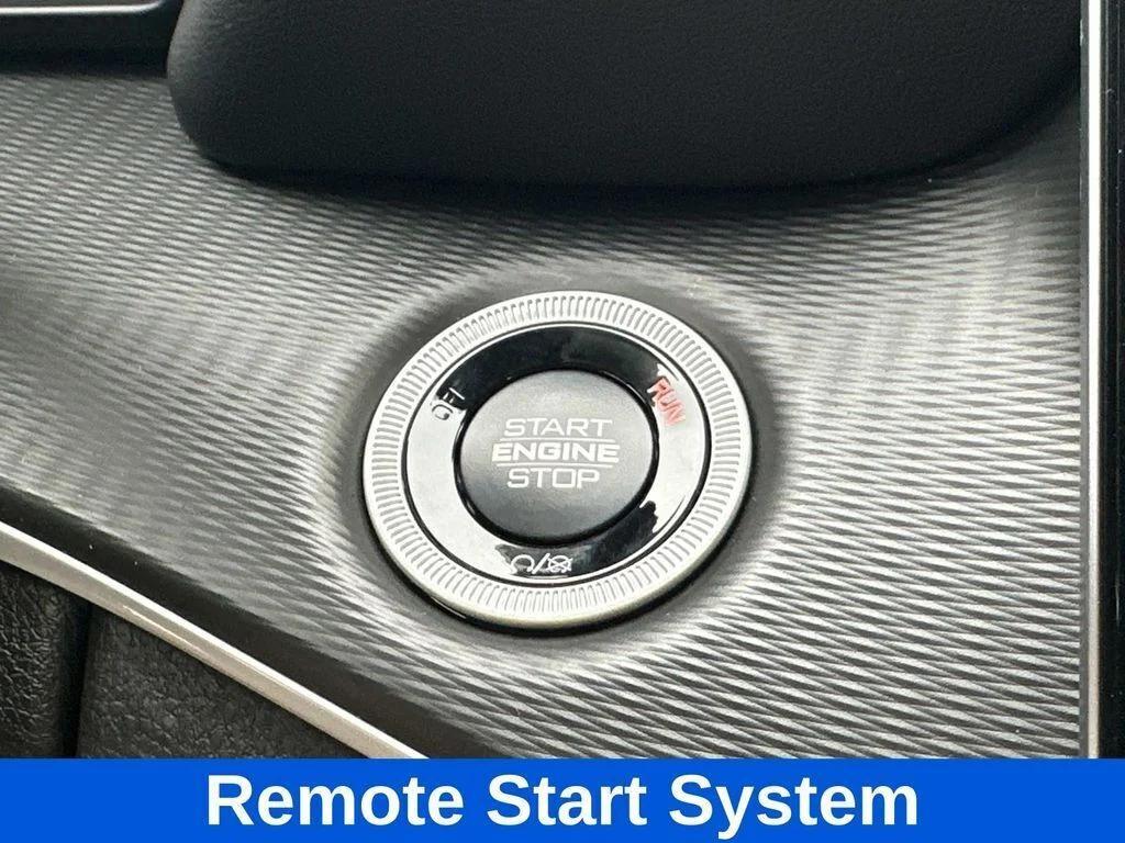 new 2025 Jeep Grand Cherokee L car, priced at $38,915