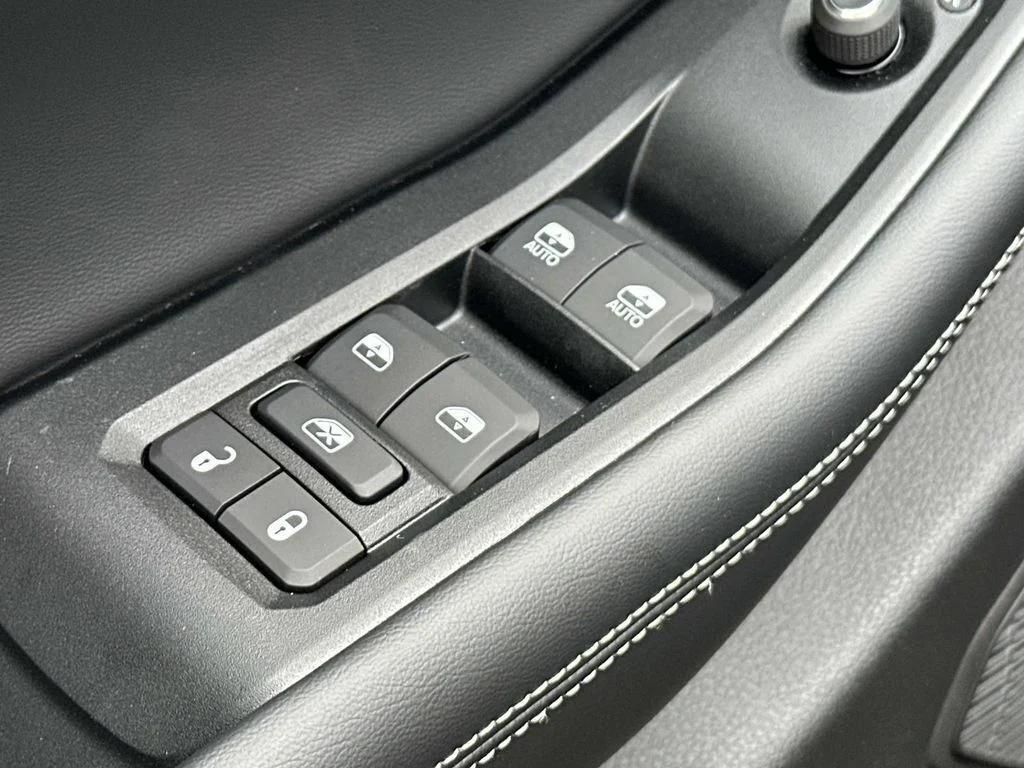 new 2025 Jeep Grand Cherokee L car, priced at $37,415