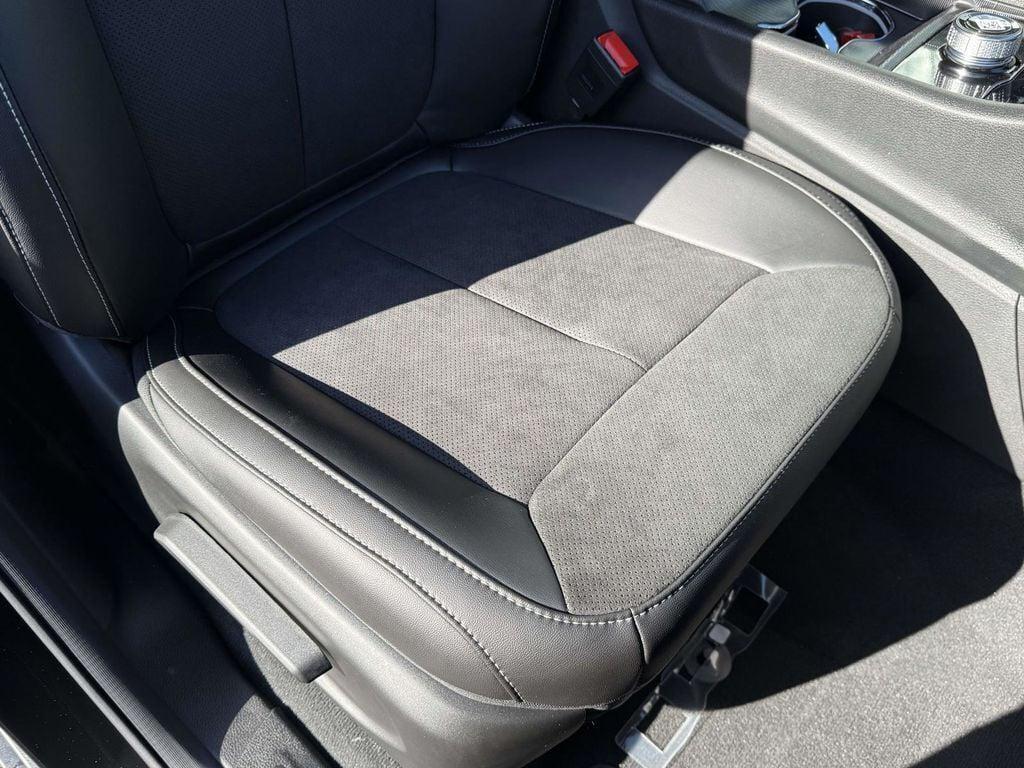 new 2025 Jeep Grand Cherokee car, priced at $38,459