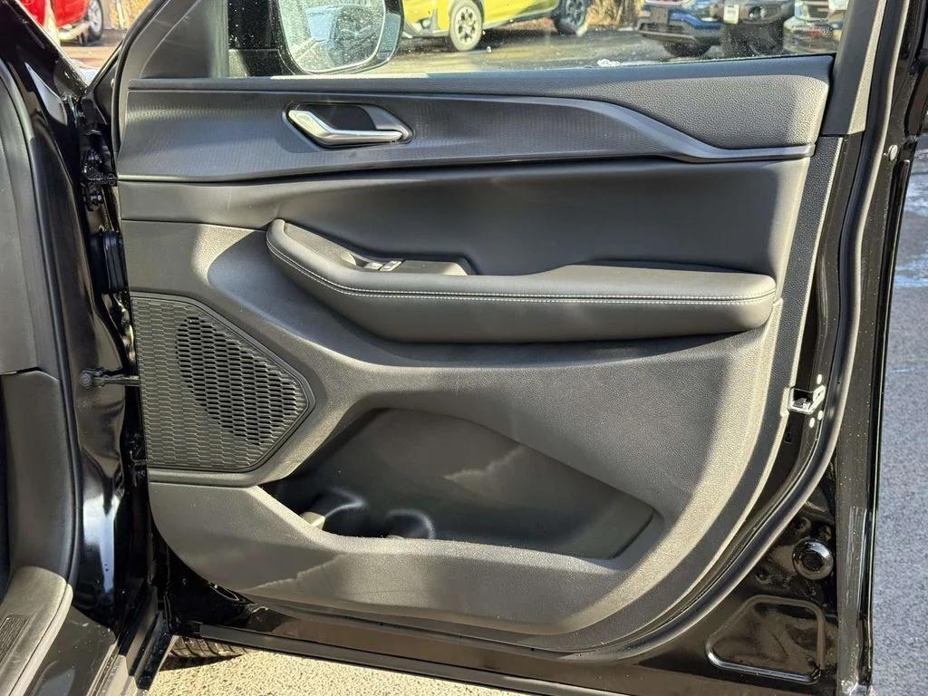 new 2025 Jeep Grand Cherokee car, priced at $38,459