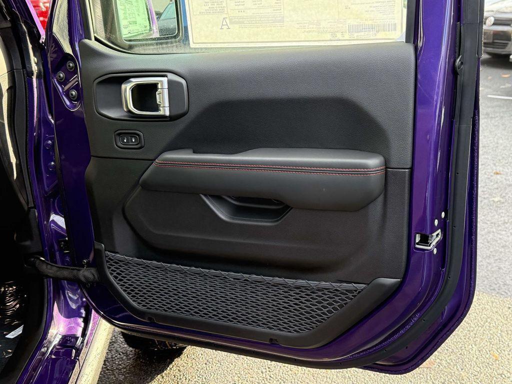 new 2026 Jeep Gladiator car, priced at $56,397