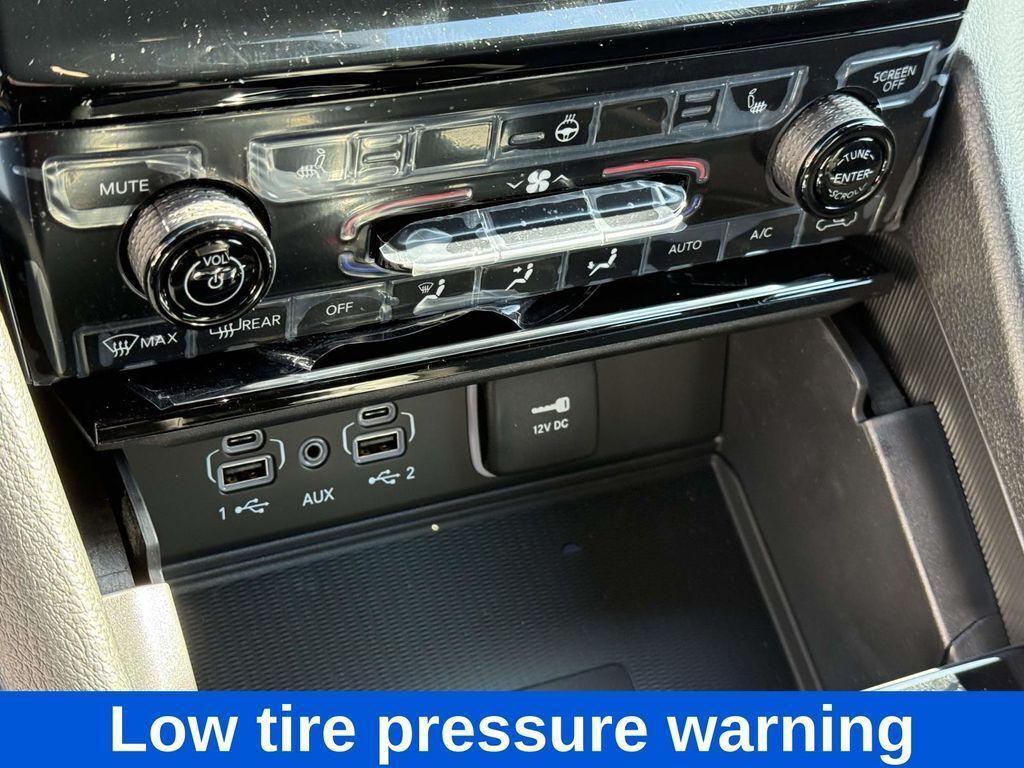 new 2025 Jeep Grand Cherokee car, priced at $37,205