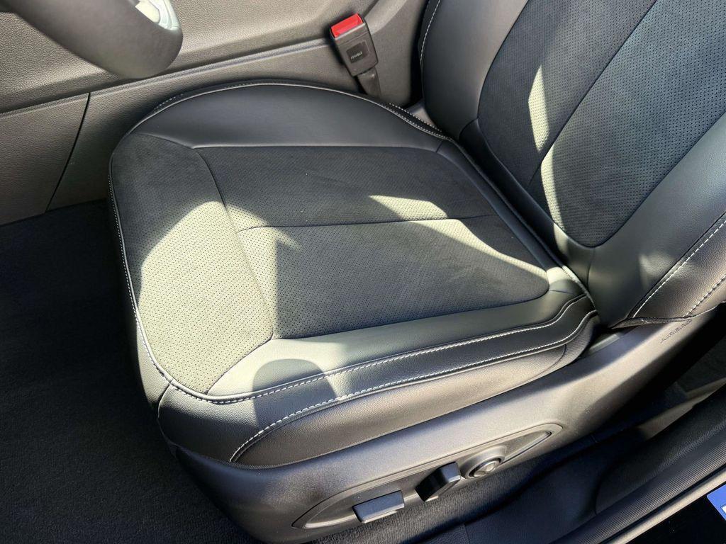 new 2025 Jeep Grand Cherokee car, priced at $37,205