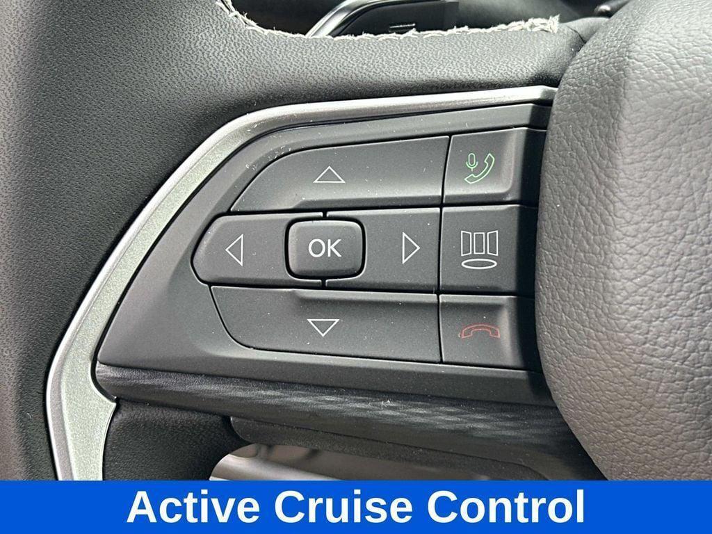 new 2025 Jeep Grand Cherokee car, priced at $34,669