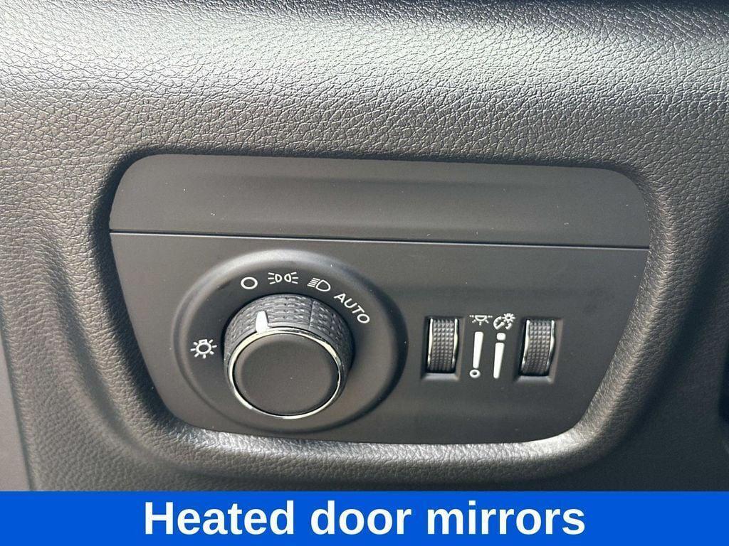 new 2025 Jeep Grand Cherokee car, priced at $34,669